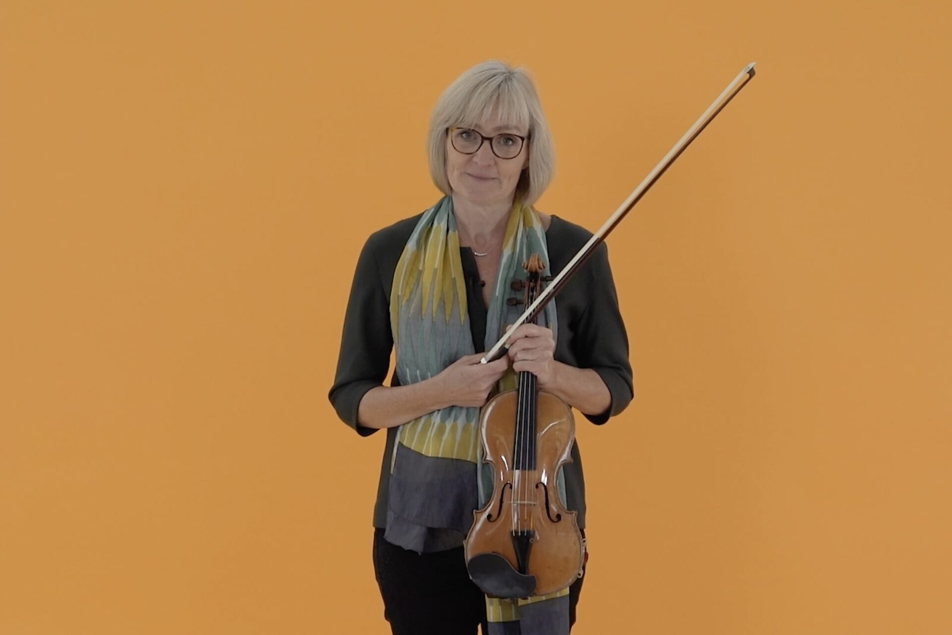Karen Humle fortæller om at være violinist og huskunstner på hospice